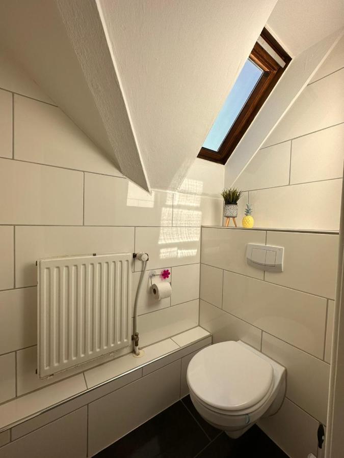 Zimmer Im Zentrum - In Der Naehe Zum Hauptbahnhof พาเดอร์บอร์น ภายนอก รูปภาพ
